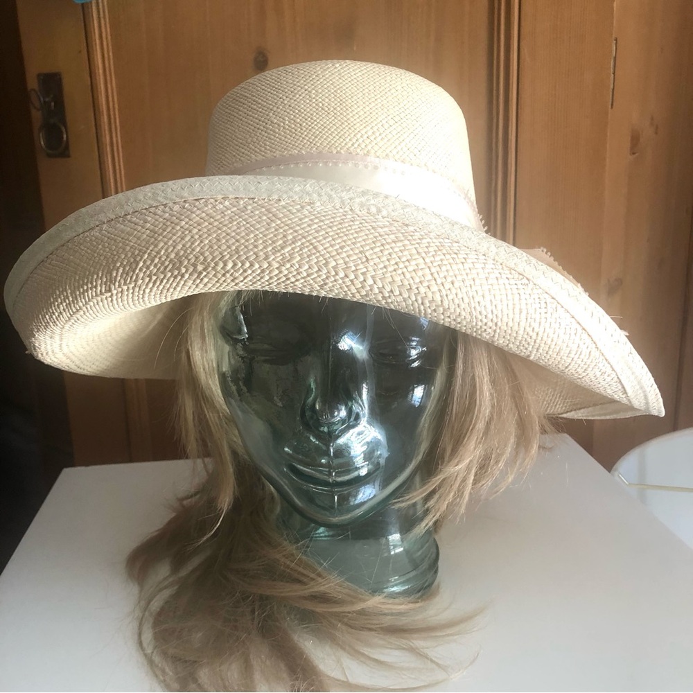 SOLD Vintage Barabara Allen custom raffia hat w detachable flower ornament - Picture 2 of 11